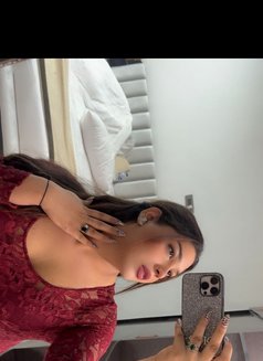 Jasline - Transsexual escort in New Delhi Photo 12 of 13
