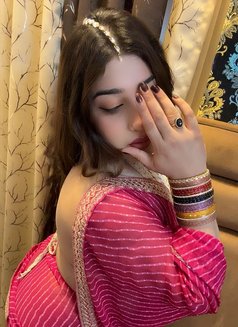 Jasline - Transsexual escort in New Delhi Photo 12 of 15