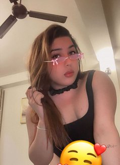Jasline - Transsexual escort in New Delhi Photo 14 of 15