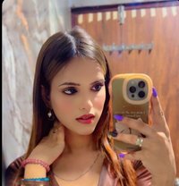 Jasmeet - masseuse in Gurgaon