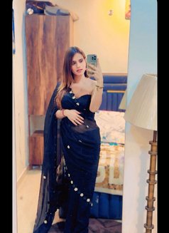 Jasmeet - masseuse in Gurgaon Photo 10 of 16