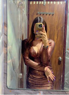 Jasmeet - masseuse in Gurgaon Photo 12 of 16