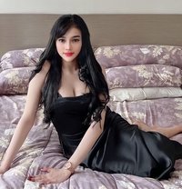 Tasya VIP model Popular - puta in Jakarta Photo 14 of 18