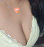 Jasmin Cochin - puta in Kochi Photo 1 of 1