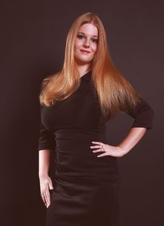 Jasmin - escort in Doha Photo 2 of 8