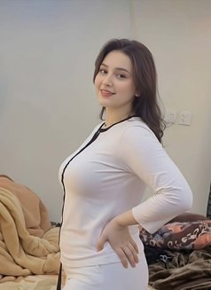 Jasmin - escort in Chennai Photo 3 of 3