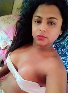 Jasmin - Transsexual escort in Kolkata Photo 1 of 3