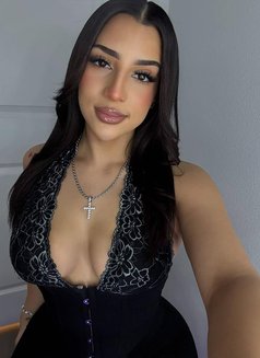 Jasmine - escort in Cairo Photo 3 of 3