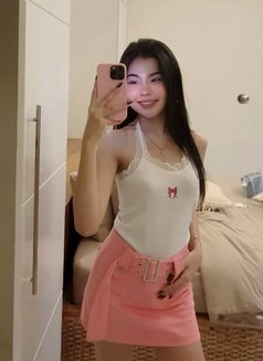 Jasmine - escort in Bali Photo 7 of 9