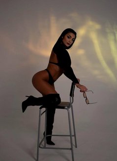 Jasmine - escort in Dubai Photo 3 of 10