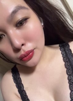 Jasmine - Transsexual escort in Dubai Photo 1 of 6
