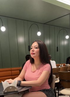 Jasmine - Transsexual escort in Dubai Photo 4 of 6