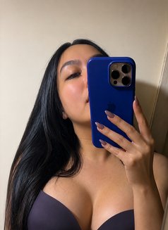 Jasmine - Transsexual escort in Dubai Photo 5 of 6
