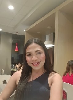 Jasmine - Transsexual escort in Manila Photo 4 of 6