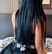 Jasmine - Dominadora in Paris