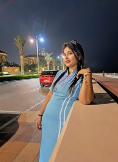 Jasmine - puta in Dubai Photo 4 of 4