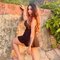 Alina webcam - puta in Hyderabad Photo 2 of 8