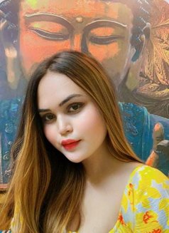 Alina webcam - puta in Hyderabad Photo 8 of 8