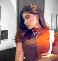 Avneet Indian Girl to Book - puta in Ras al-Khaimah