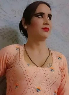 Jasmine - Transsexual escort in Candolim, Goa Photo 2 of 3