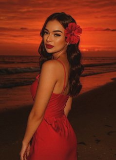 Jasmine - escort in Bali Photo 18 of 19