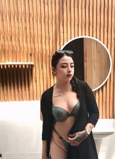 Jasmine - escort in Bali Photo 7 of 8