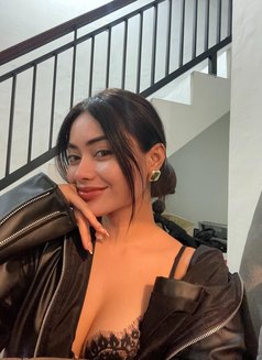 jasmine - escort in Bali Photo 8 of 18