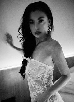 hanny laoura - escort in Bali Photo 20 of 21