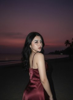 Jasmine - escort in Bali Photo 12 of 13