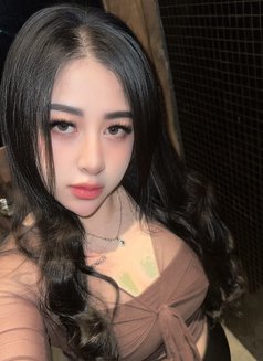 Jasmine - escort in Bali Photo 14 of 21