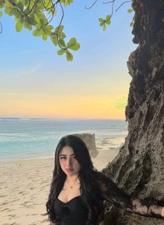 Jasmine - escort in Bali Photo 5 of 10