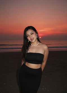 Jasmine - escort in Bali Photo 10 of 12