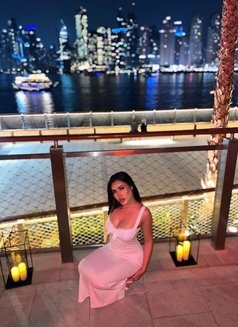 Jasmine - escort in Dubai Photo 2 of 7