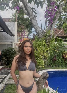 Jasmine - escort in Bali Photo 10 of 10