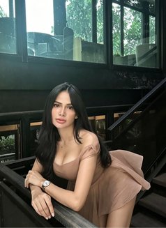Jasmine - escort in Jakarta Photo 8 of 11