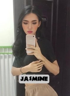 Jasmine Lb - Transsexual escort in Abu Dhabi Photo 2 of 2