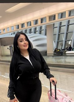 Jasmine - escort in Abu Dhabi Photo 10 of 14