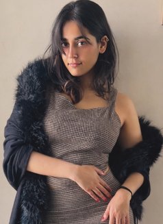 Jasmine Ro Y - puta in Kathmandu Photo 2 of 3