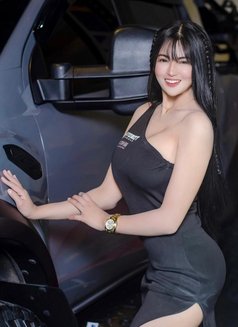 Jasmine - escort in Mumbai Photo 2 of 5