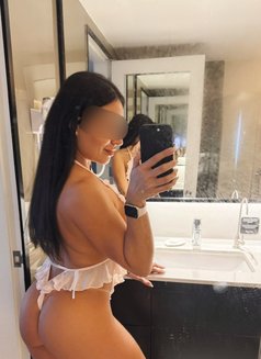 Jasmine Sofia Diaz - escort in Singapore Photo 7 of 10
