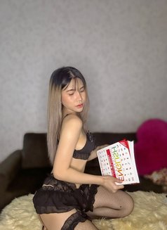 Jasmine tantric massage toys - Masajista in Al Manama Photo 4 of 8