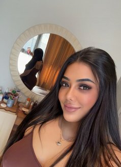 Jasmine - puta in Khobar Photo 5 of 6