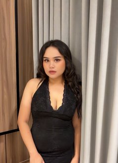 Jasmine - escort in Khobar Photo 2 of 8