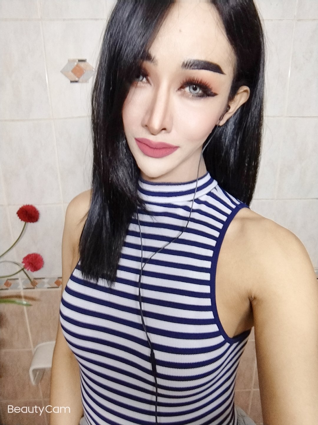 Jasmine, Thai Transsexual escort in Dubai (7)