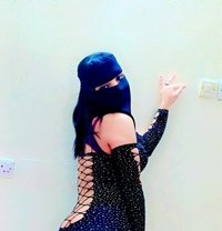 Jasmine Laban Exit 33 - puta in Riyadh