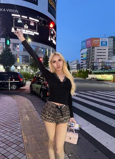 Jasminsmail cum big cock - Transsexual escort in Tokyo Photo 28 of 30