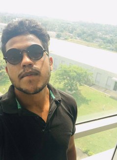 Jason - Male escort in Abu Dhabi Photo 1 of 1