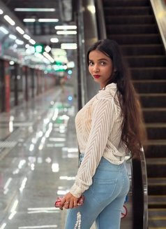 Jaspreet Kaur - escort in Hyderabad Photo 14 of 16