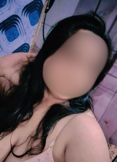 Jaspreet Kaur - escort in New Delhi Photo 2 of 4
