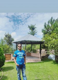 Jass for Incall Fun - Male escort in Chandigarh Photo 2 of 4